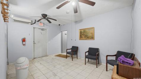 557 W Wheeler Street Stockdale TX 78160