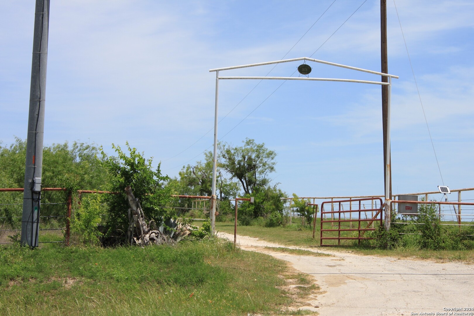 1876 Fm 1103 Cibolo TX 78108