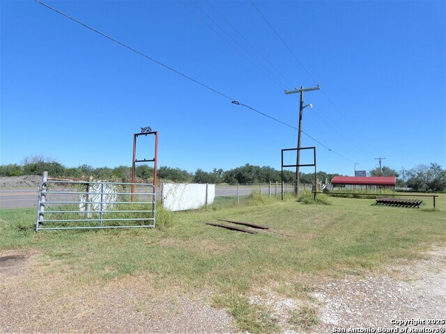 3148 E Highway 59 Beeville TX 78102