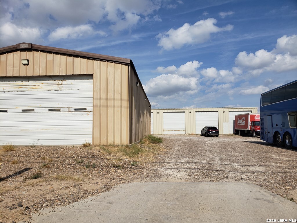 5681 Fm 1021 Eagle Pass TX 78852