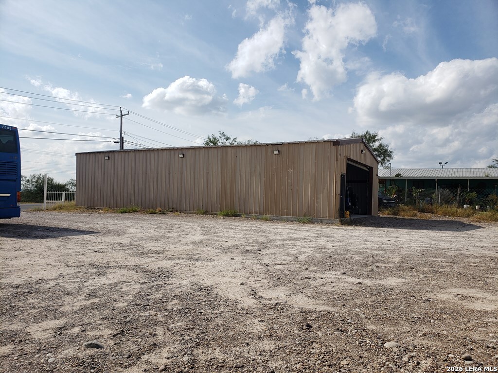 5681 Fm 1021 Eagle Pass TX 78852