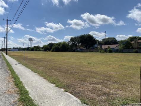 5380 Old Seguin Road Kirby TX 78219