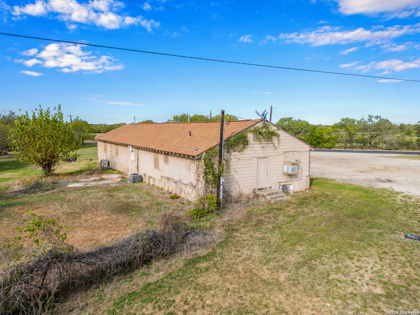 13585 Luckey Road Atascosa TX 78002
