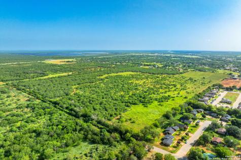 3911 County Road 1000 Pearsall TX 78061
