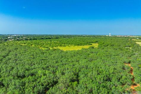 3911 County Road 1000 Pearsall TX 78061