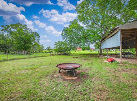 425 Seawillow Road Lockhart TX 78644