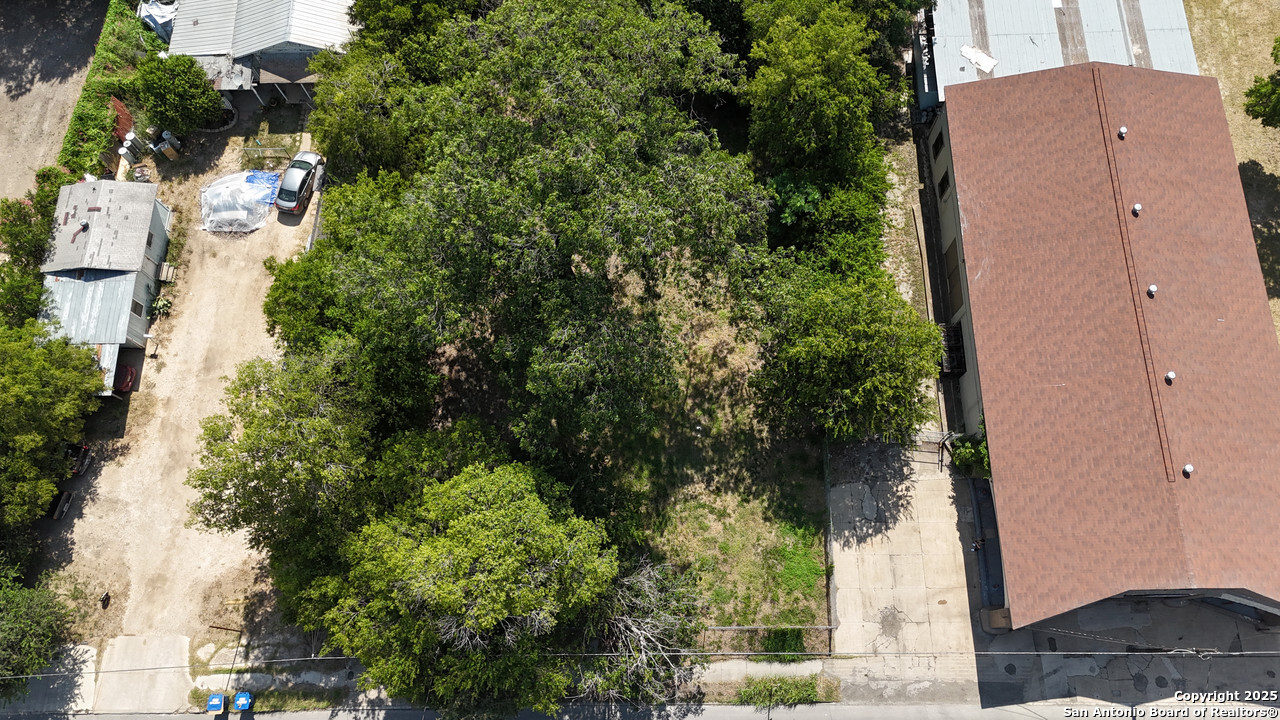 3106 S Flores San Antonio TX 78204