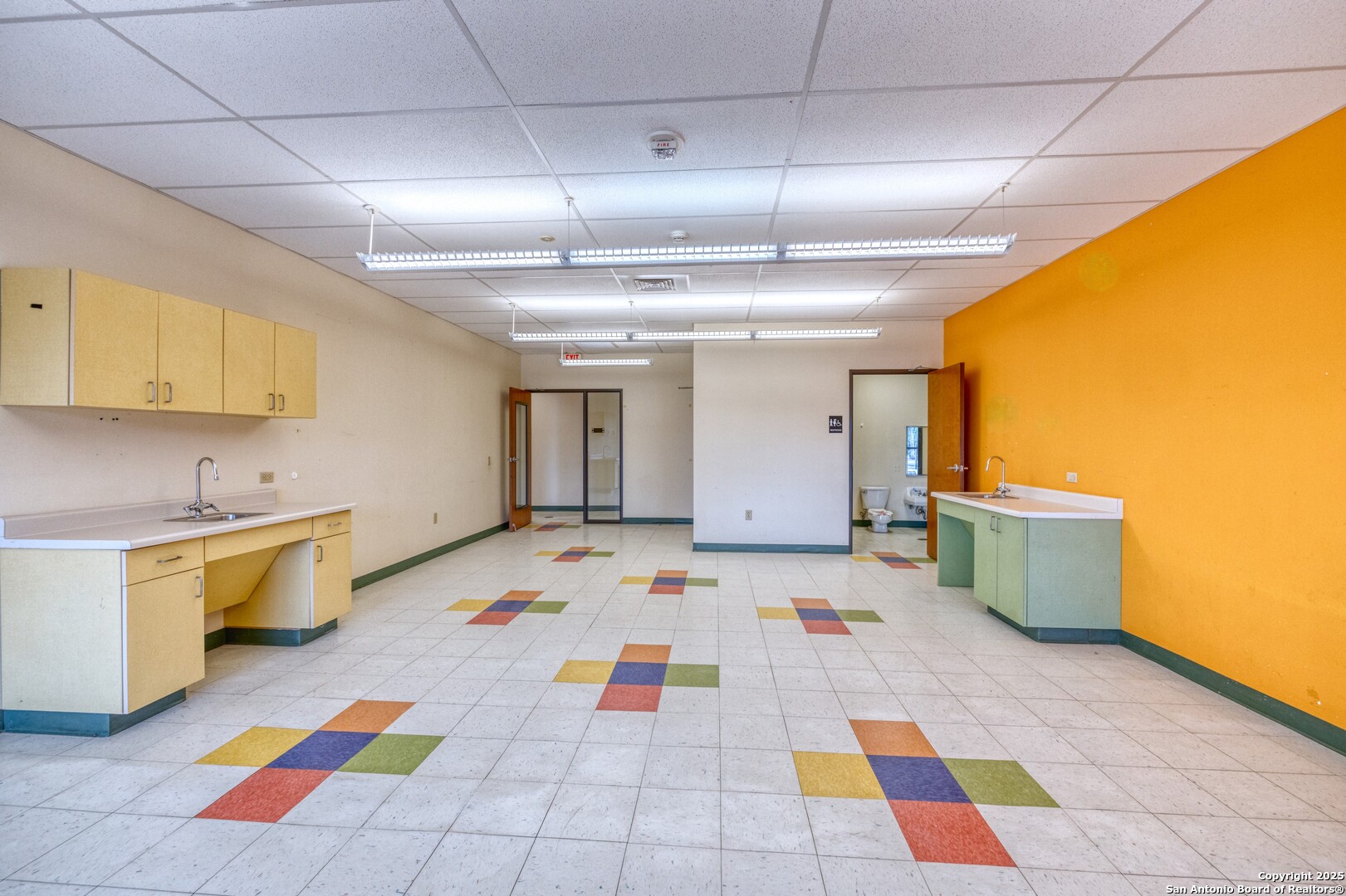 1402 1st Crystal City TX 78839