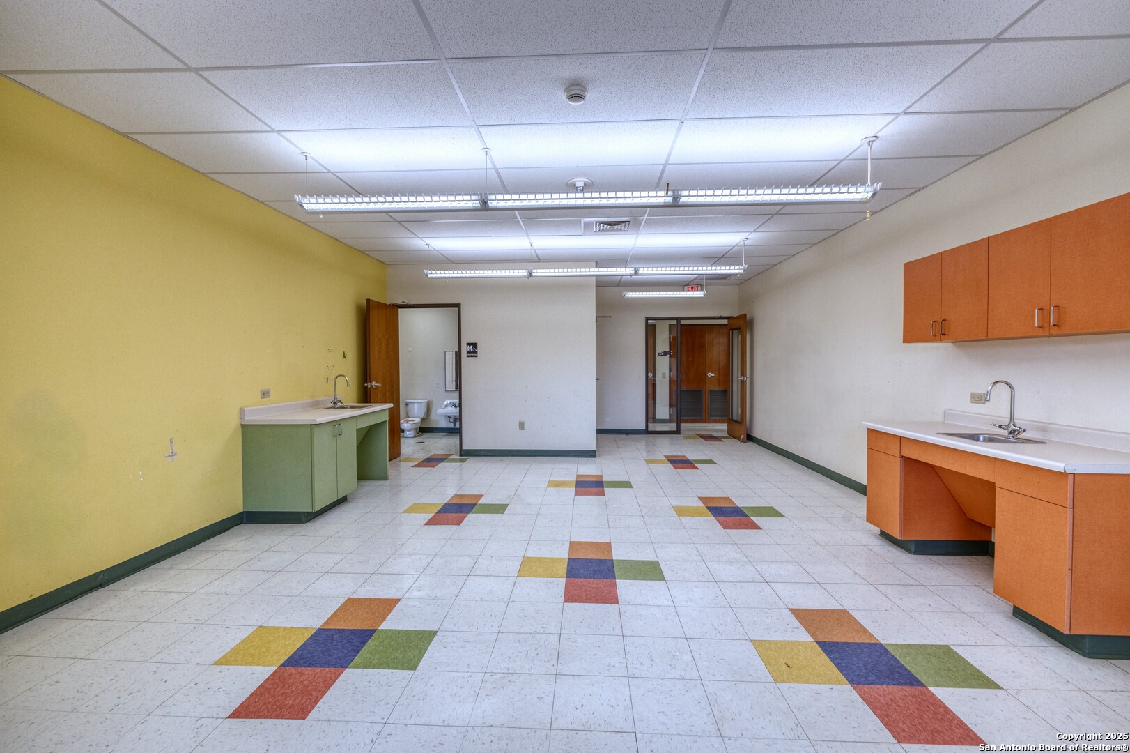 1402 1st Crystal City TX 78839