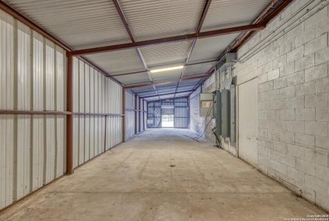 1402 1st Crystal City TX 78839