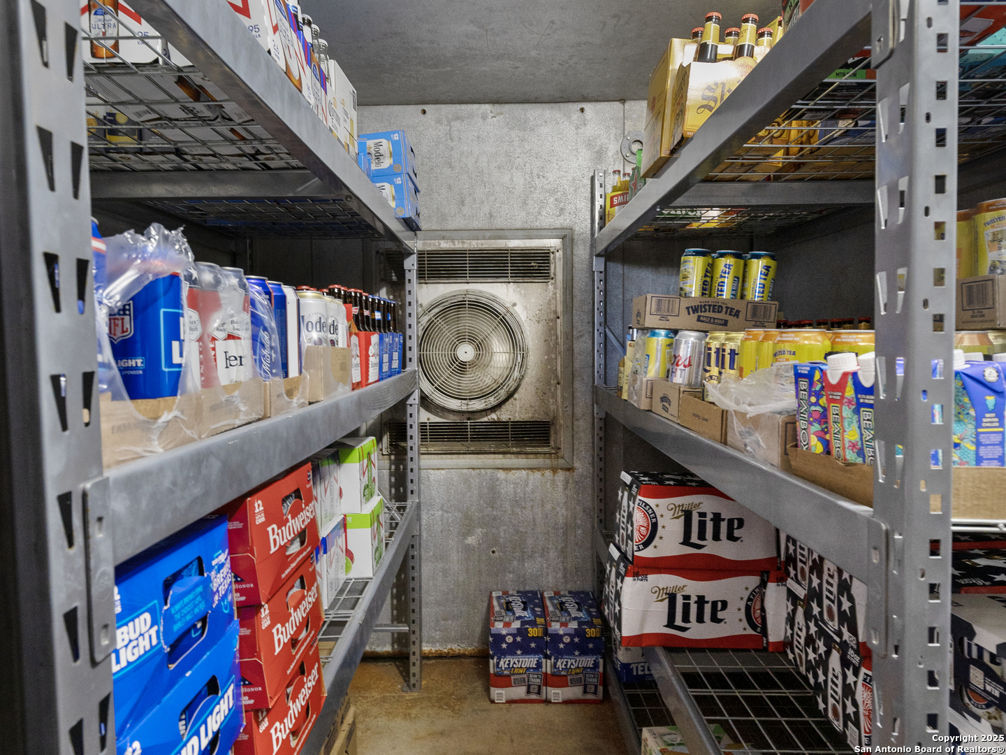 525 Highway 132 N Tx Devine TX 78016