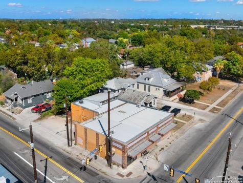 1651 W Woodlawn San Antonio TX 78201