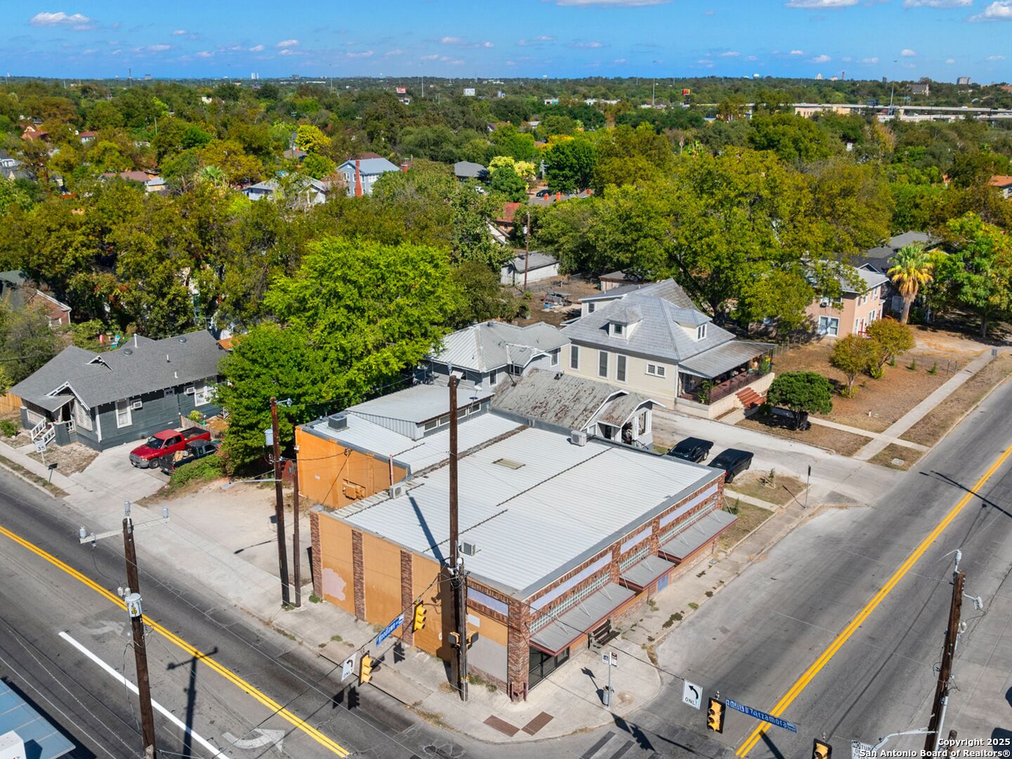 1651 W Woodlawn San Antonio TX 78201