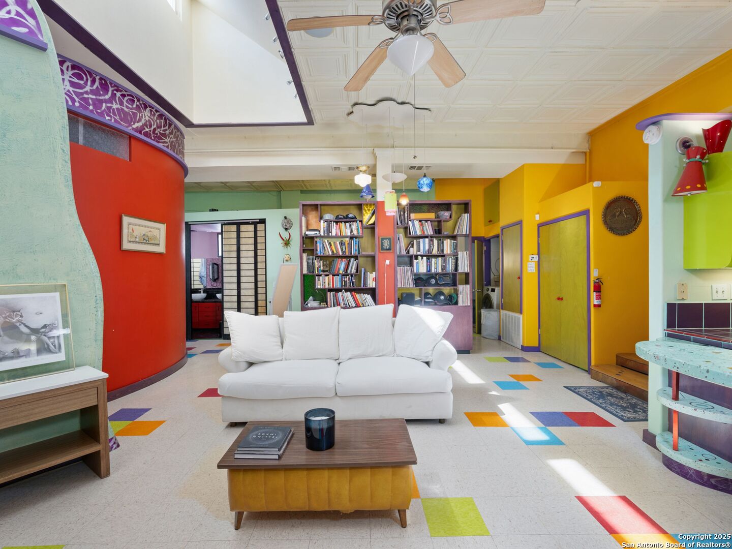 1651 W Woodlawn San Antonio TX 78201