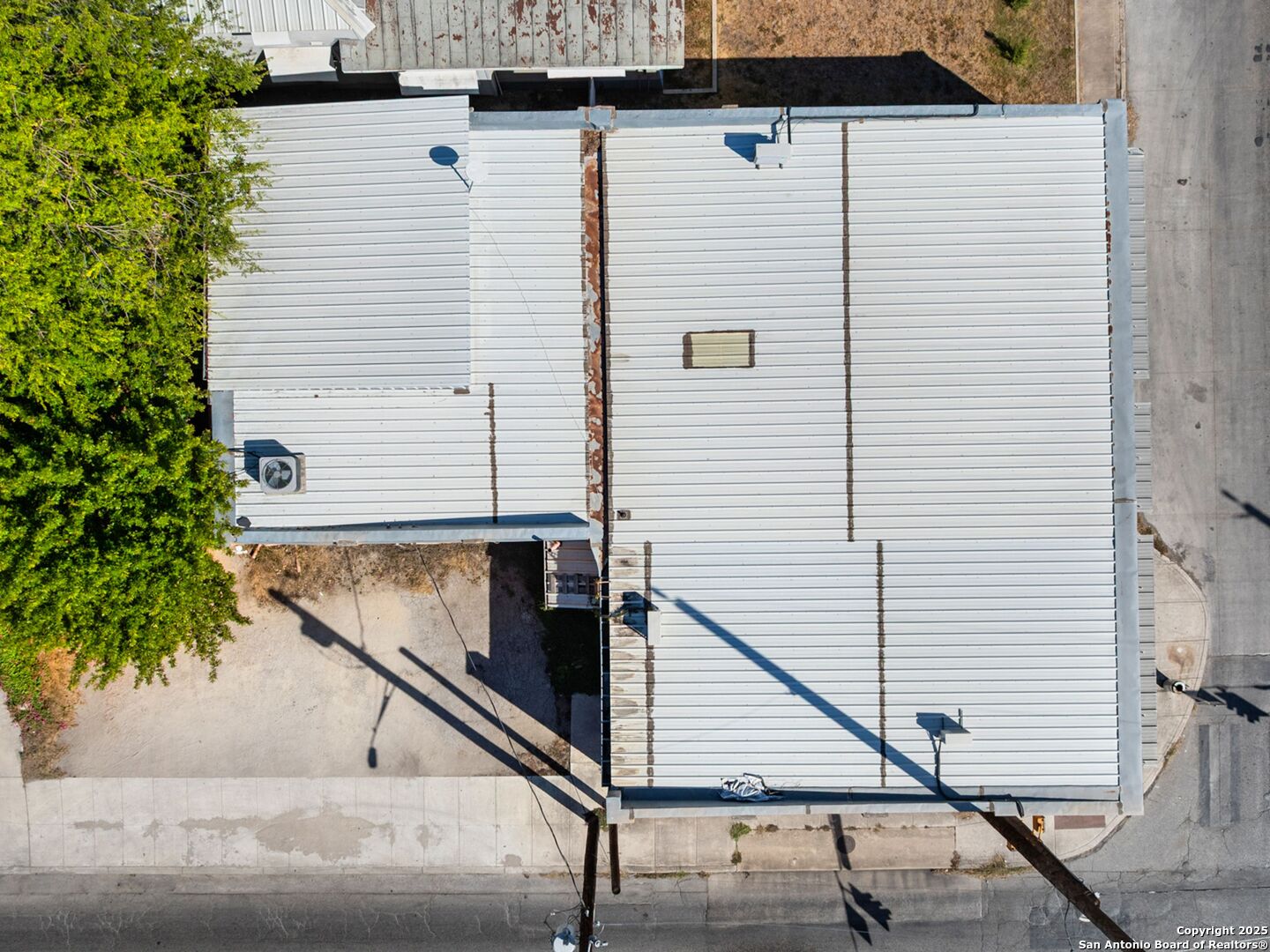 1651 W Woodlawn San Antonio TX 78201