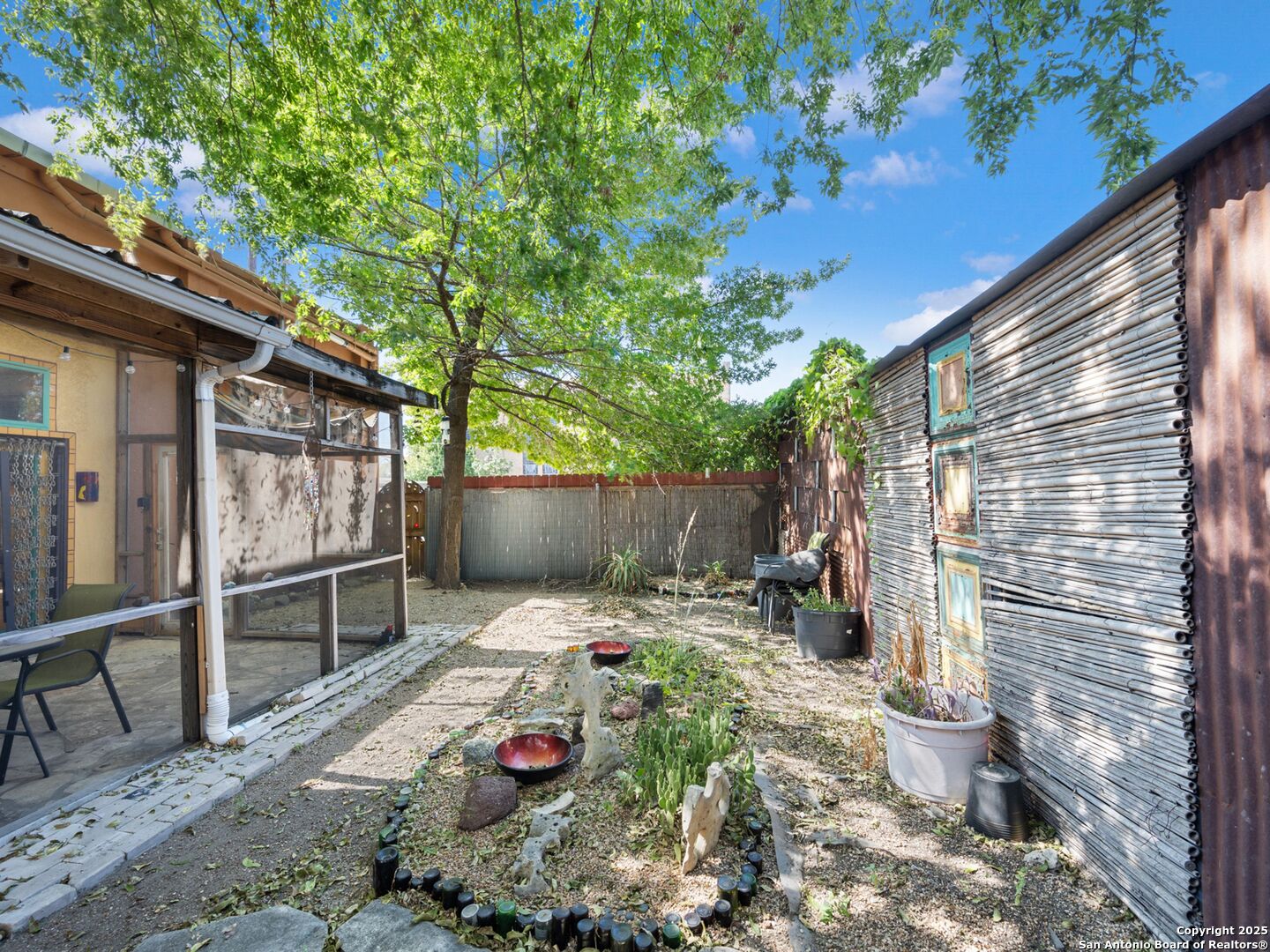 1651 W Woodlawn San Antonio TX 78201