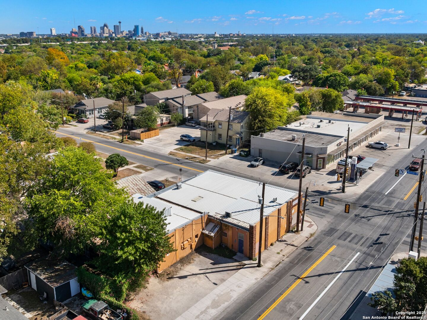 1651 W Woodlawn San Antonio TX 78201