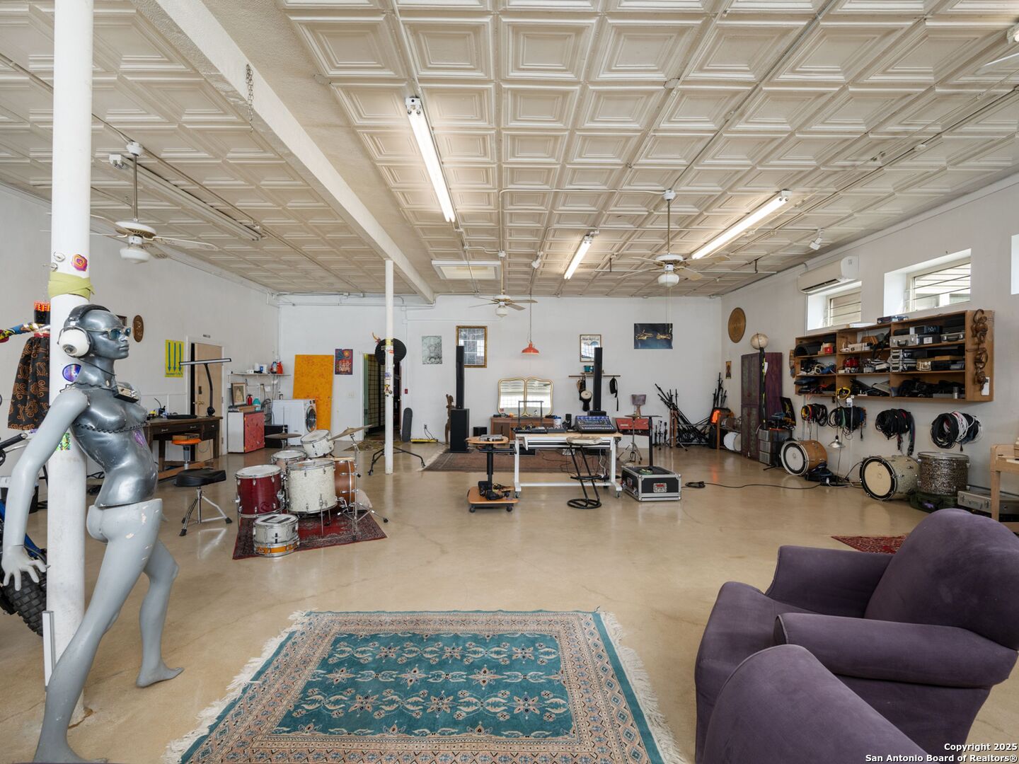 1651 W Woodlawn San Antonio TX 78201