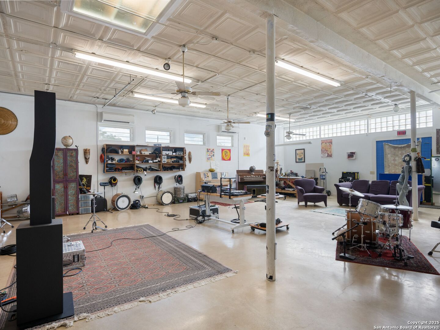 1651 W Woodlawn San Antonio TX 78201