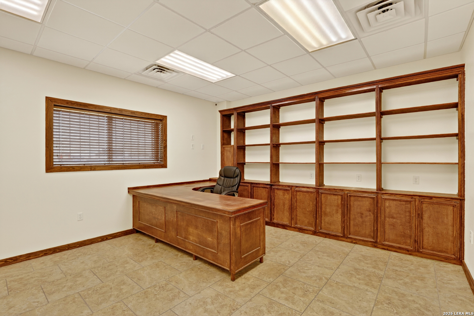 1237 W Oaklawn Pleasanton TX 78064
