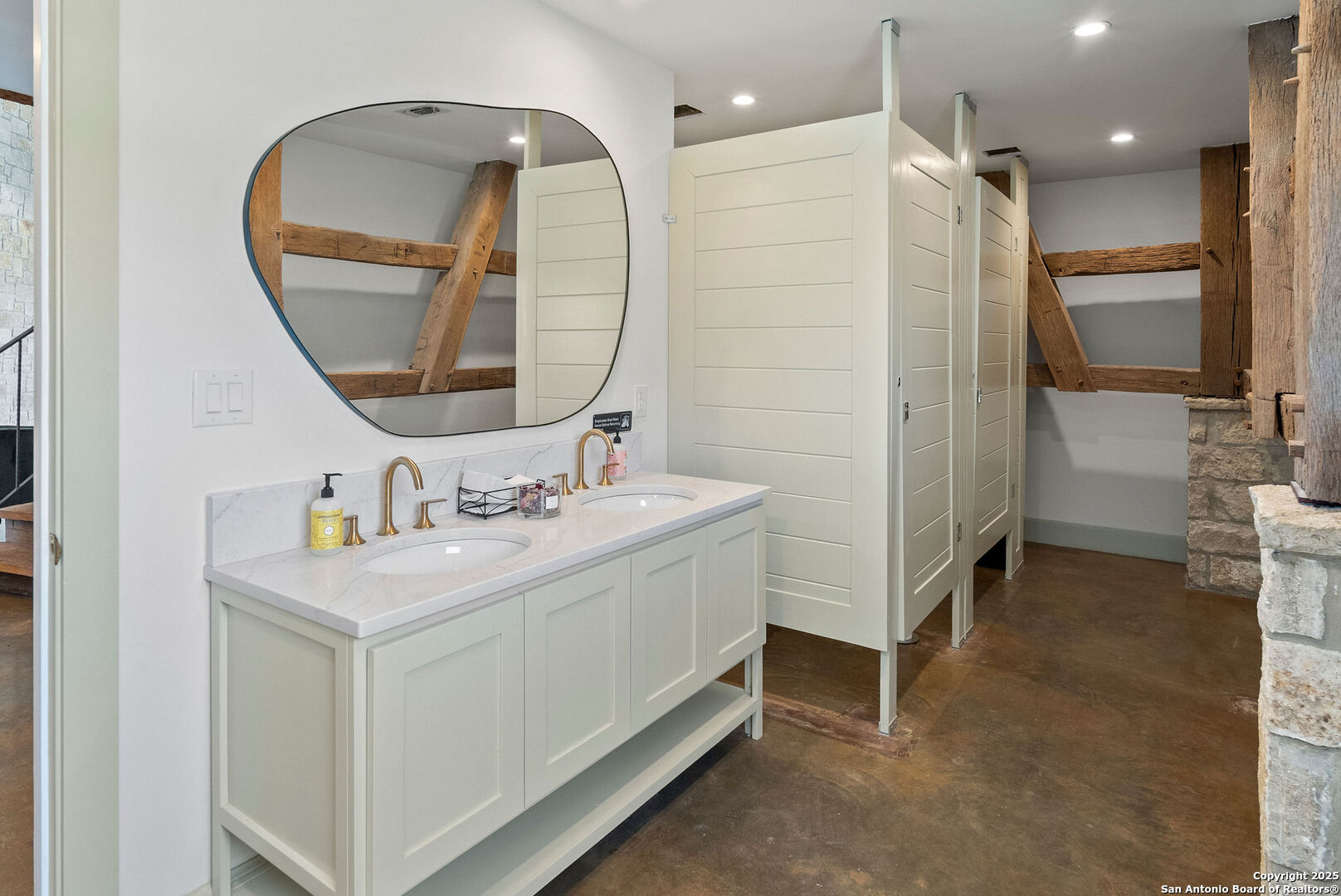 1213 Kott Road Fredericksburg TX 78624