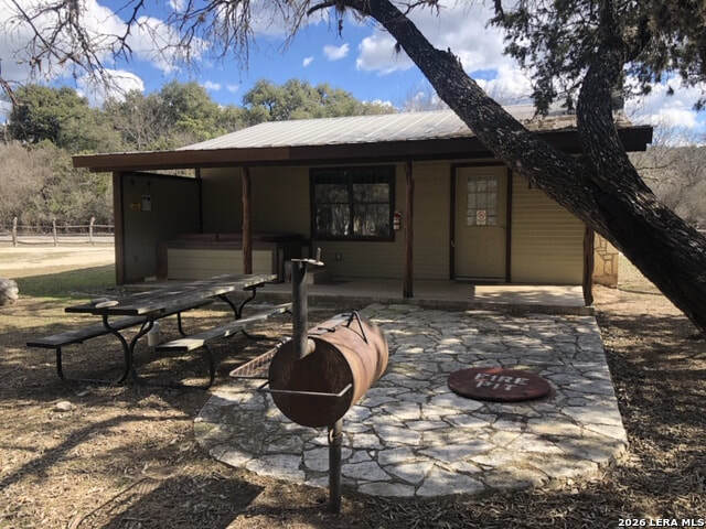 2015 Cr 348 Concan TX 78838
