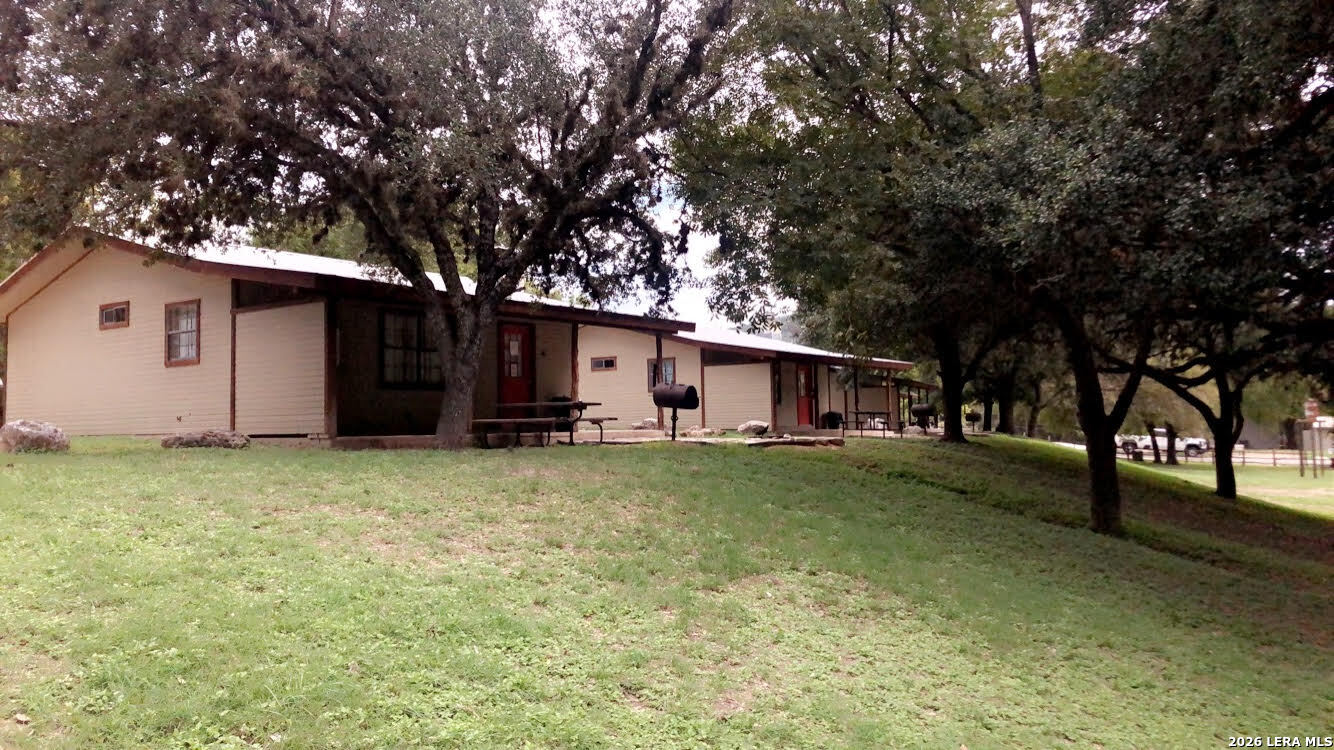 2015 Cr 348 Concan TX 78838