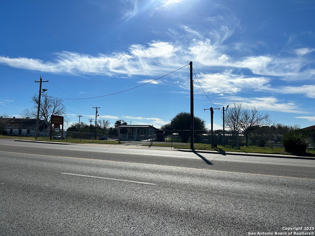 401 W Corpus Christi Street Beeville TX 78102