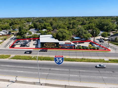 5220 Interstate 35 San Antonio TX 78211