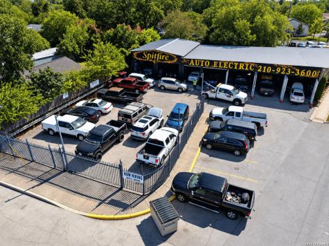 5220 Interstate 35 San Antonio TX 78211