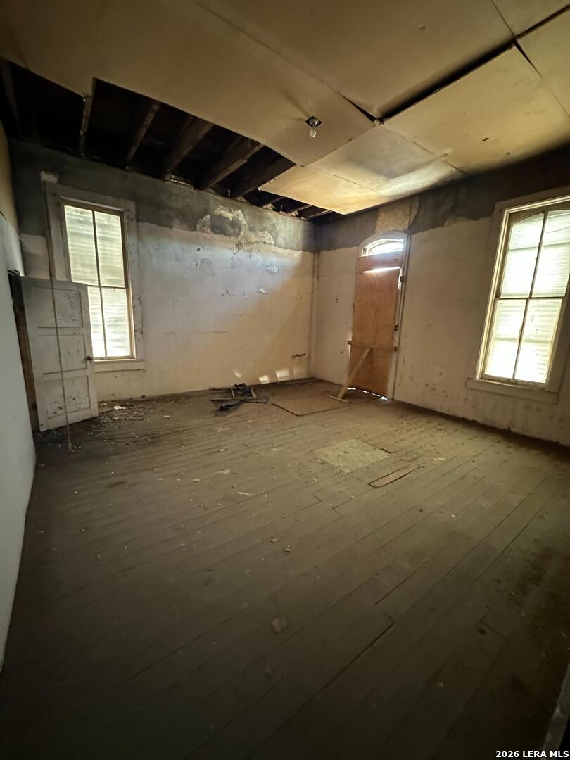 317 N Washington Beeville TX 78102