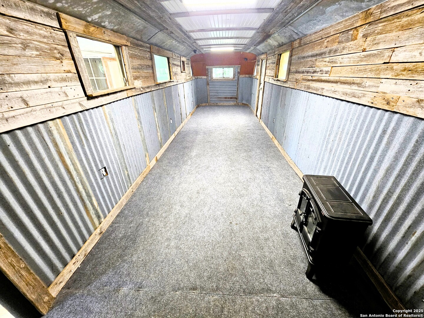 12064 Park Road 37 Lakehills TX 78063