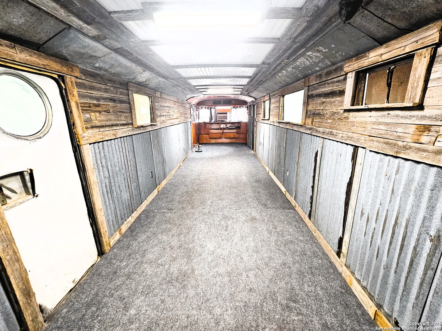 12064 Park Road 37 Lakehills TX 78063