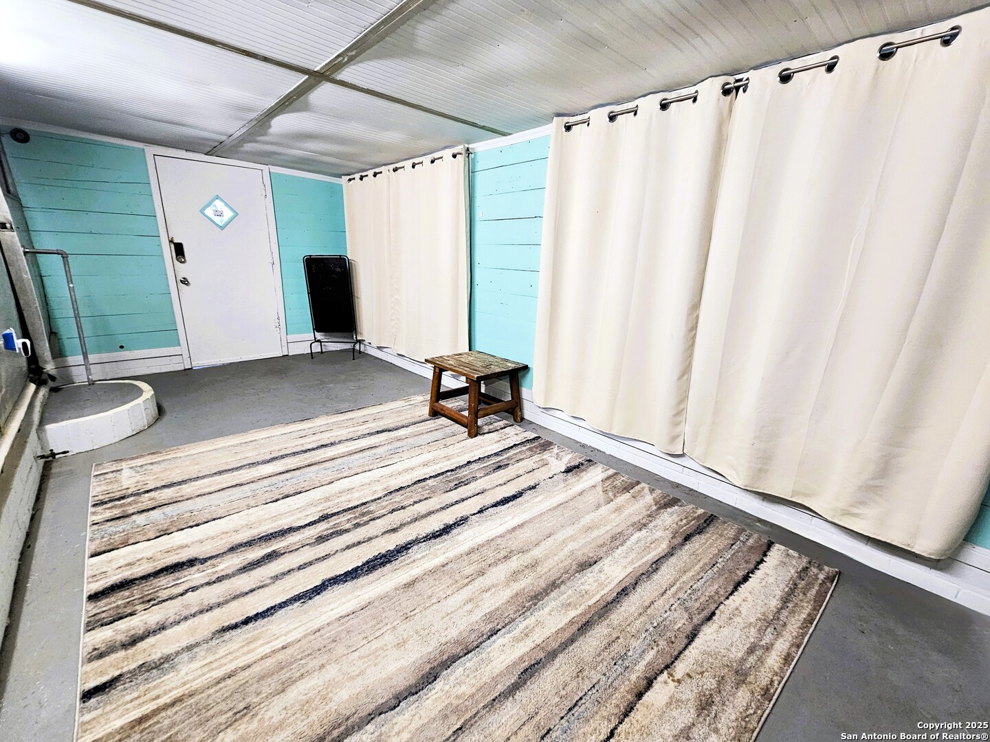 12064 Park Road 37 Lakehills TX 78063