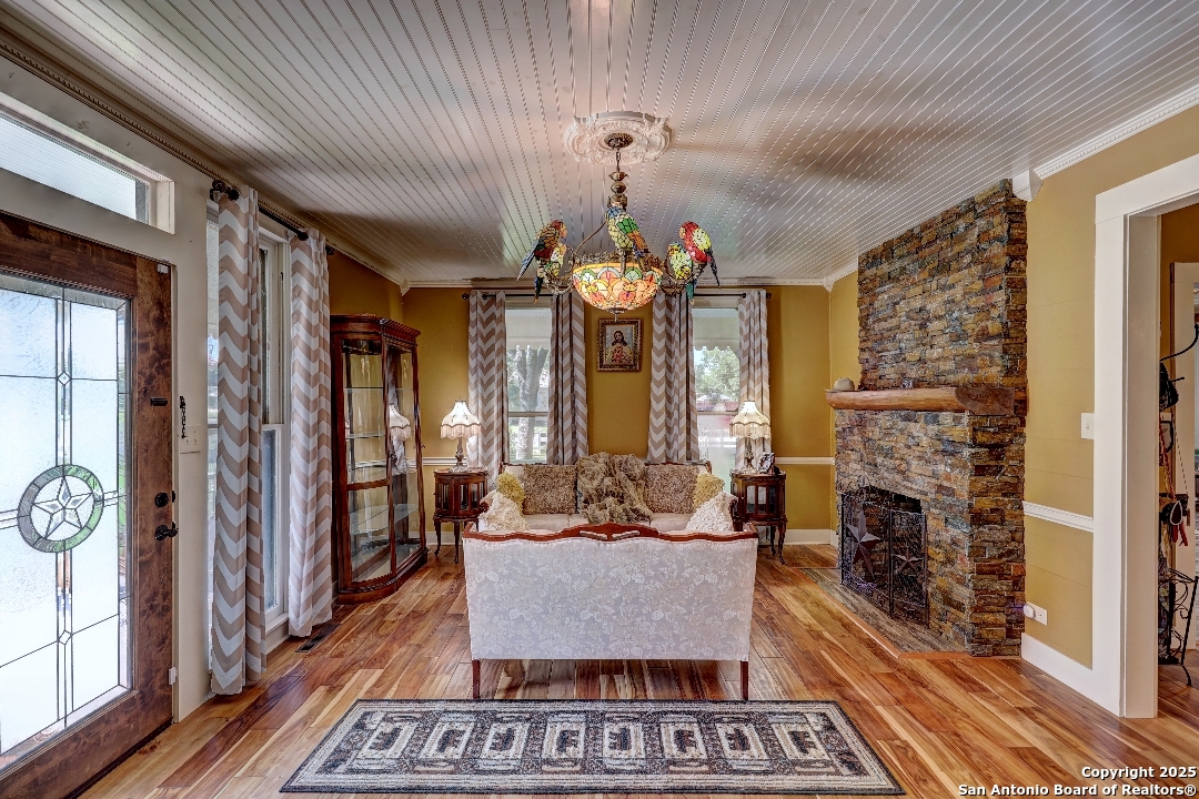 105 N 11th Street Junction TX 76849