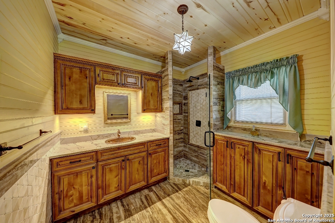 105 N 11th Street Junction TX 76849