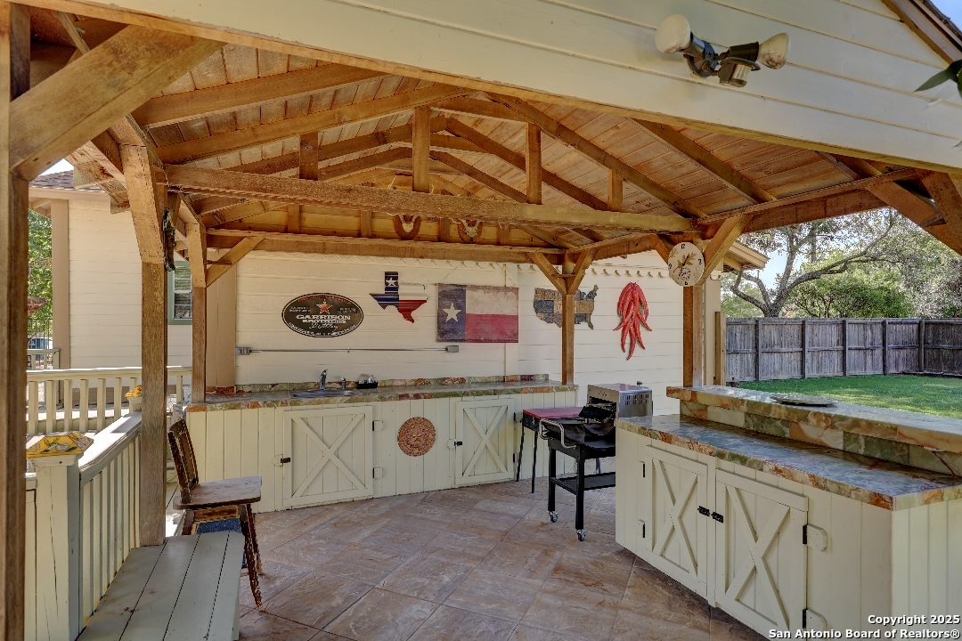 105 N 11th Street Junction TX 76849