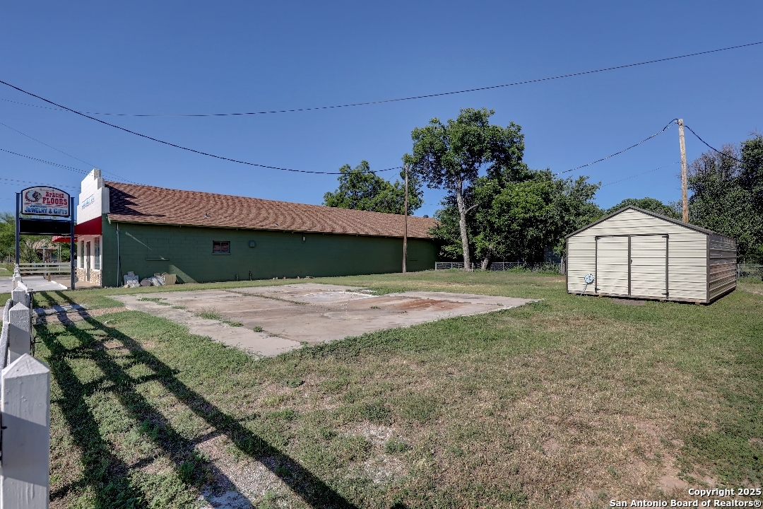 105 N 11th Street Junction TX 76849