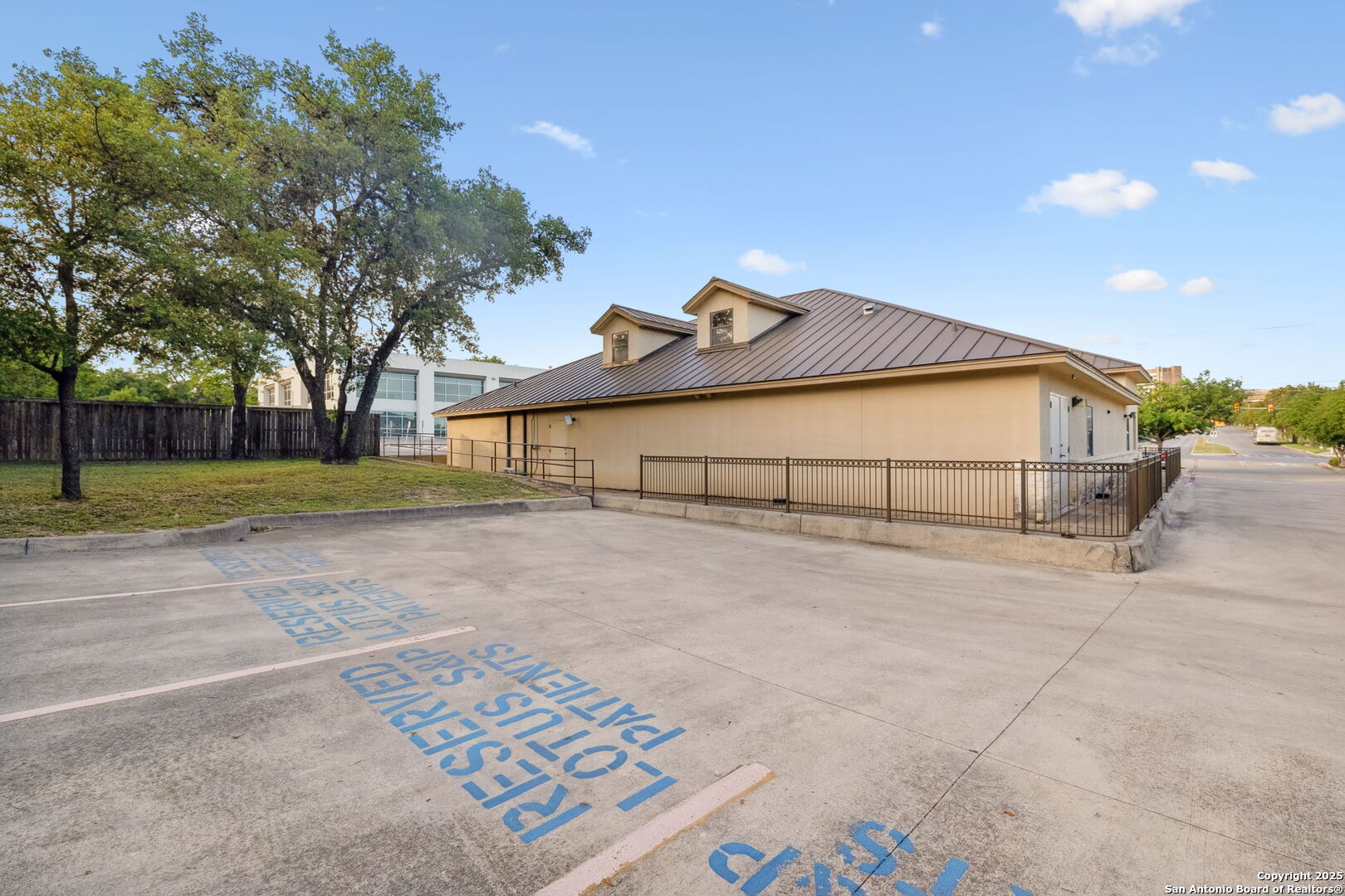 2128 Babcock San Antonio TX 78229