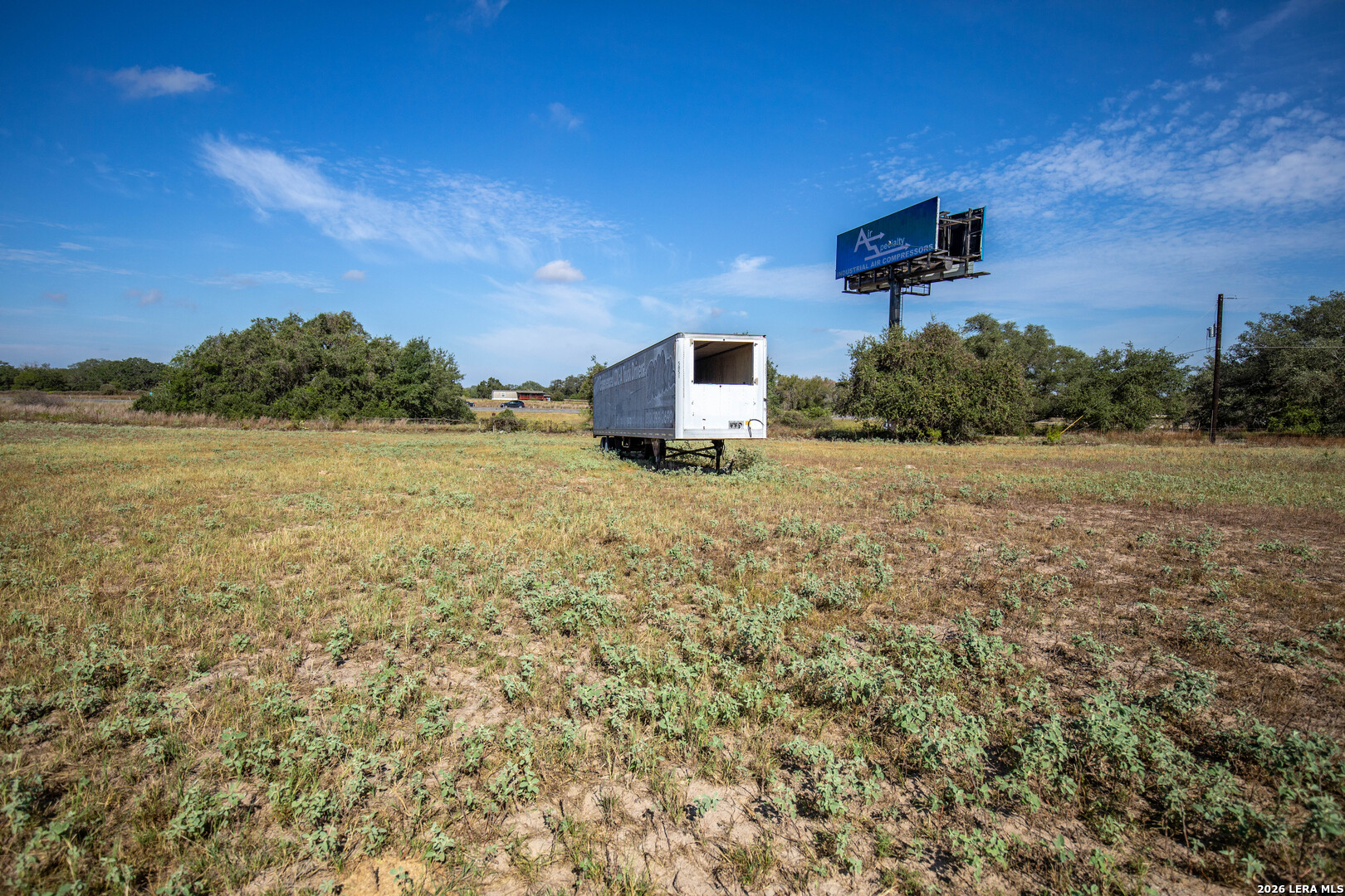 23383 Mathis Elmendorf TX 78112