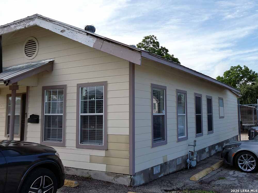 738 W Hildebrand Avenue San Antonio TX 78212