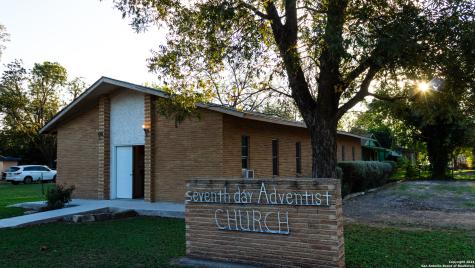 627 N High Uvalde TX 78801