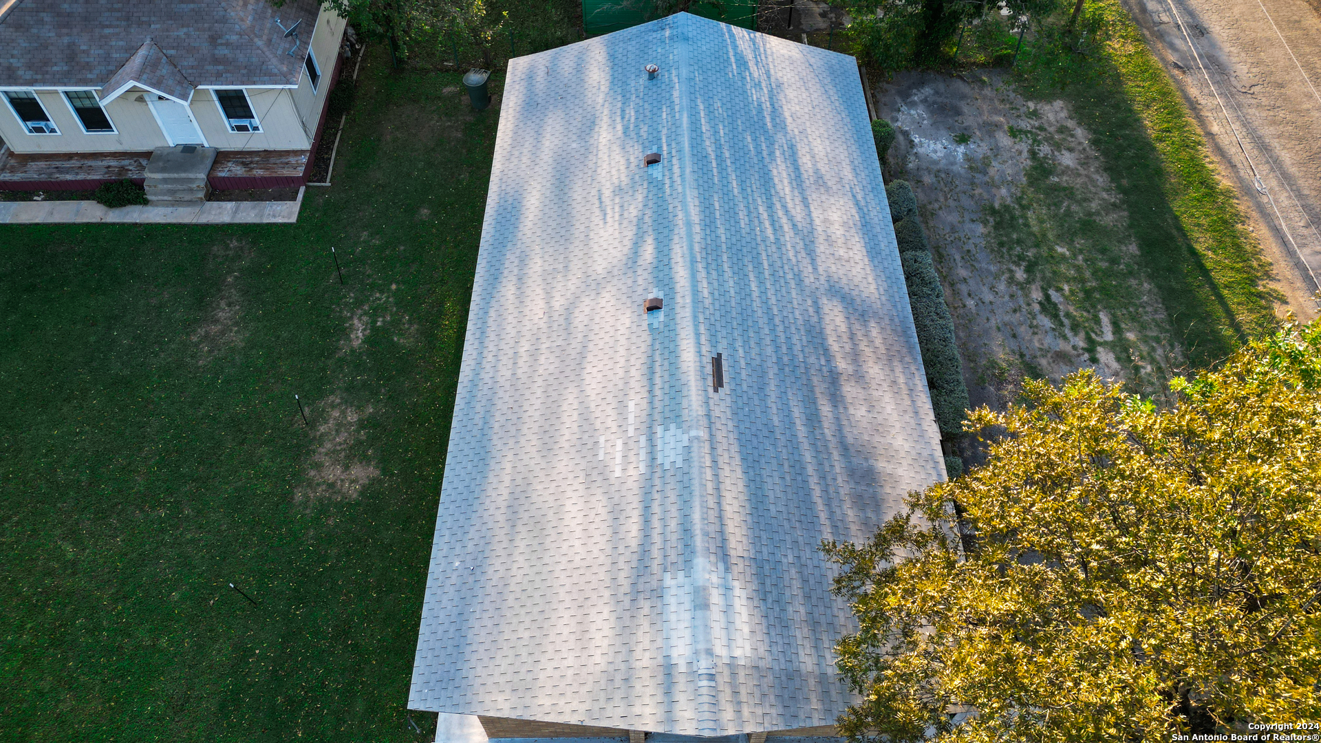 627 N High Uvalde TX 78801