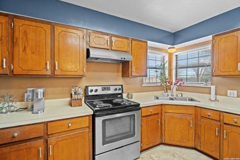 865 Interstate 35 #1 Pearsall TX 78061