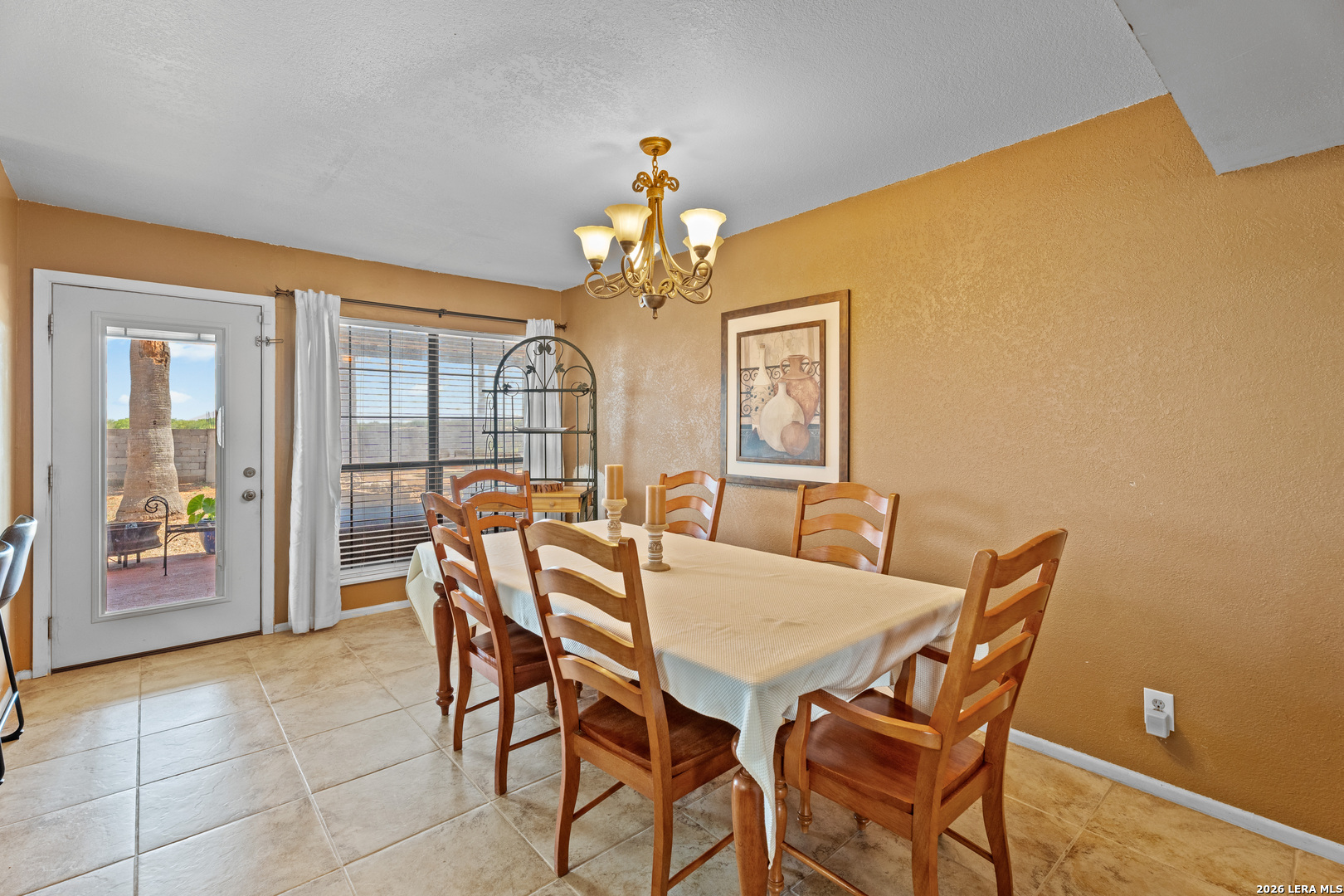 865 Interstate 35 #1 Pearsall TX 78061