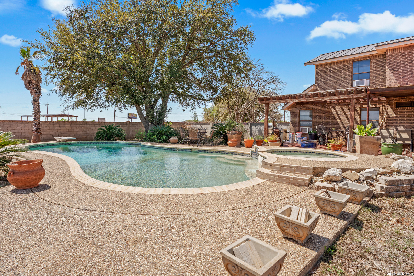 865 Interstate 35 #1 Pearsall TX 78061
