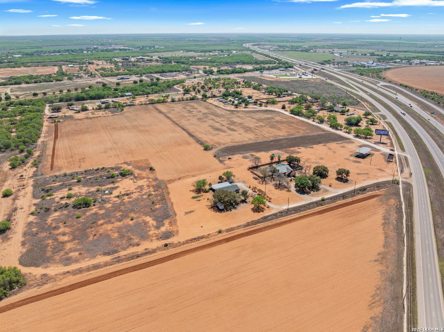 865 Interstate 35 #1 Pearsall TX 78061