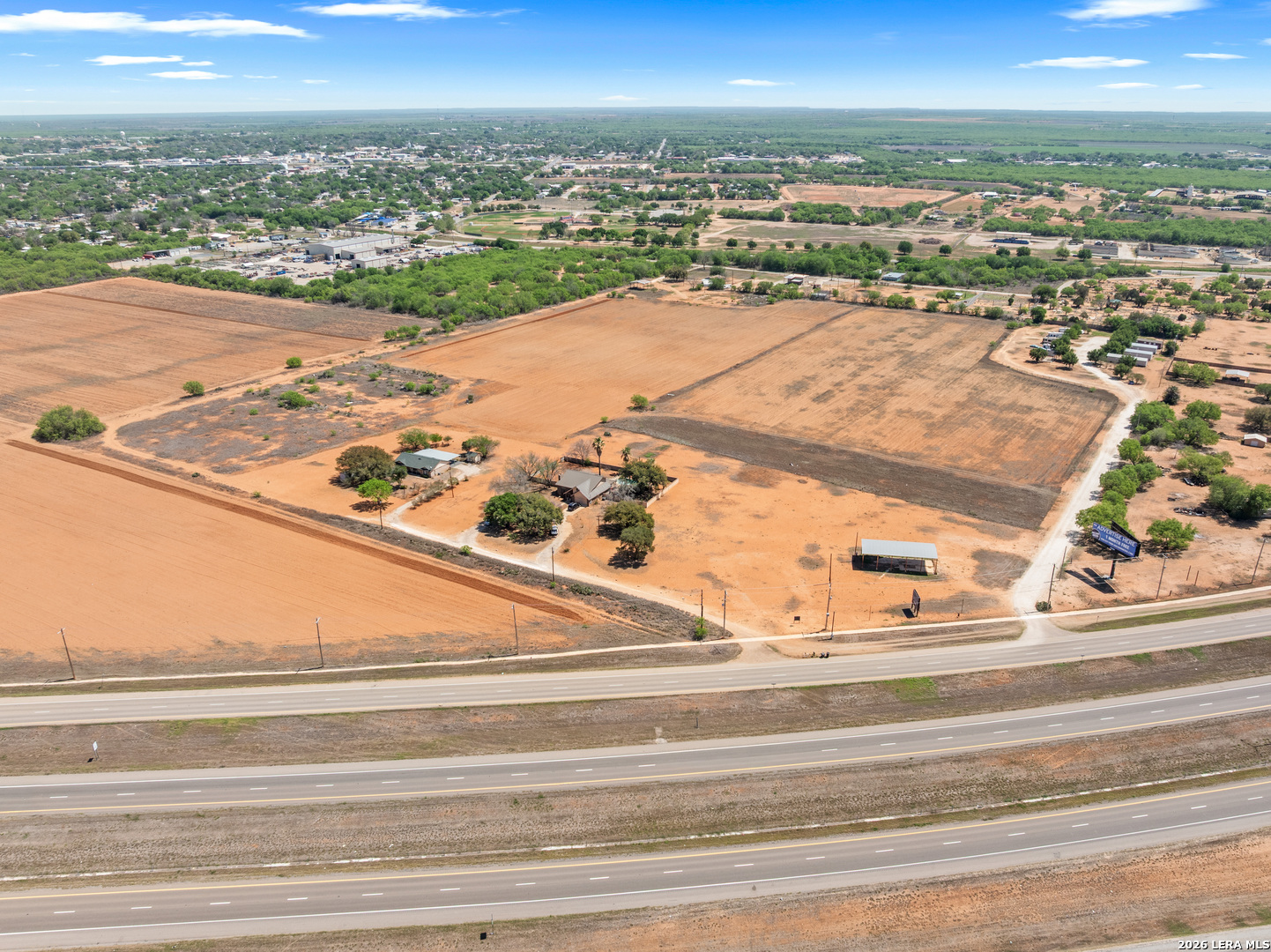 865 Interstate 35 #1 Pearsall TX 78061