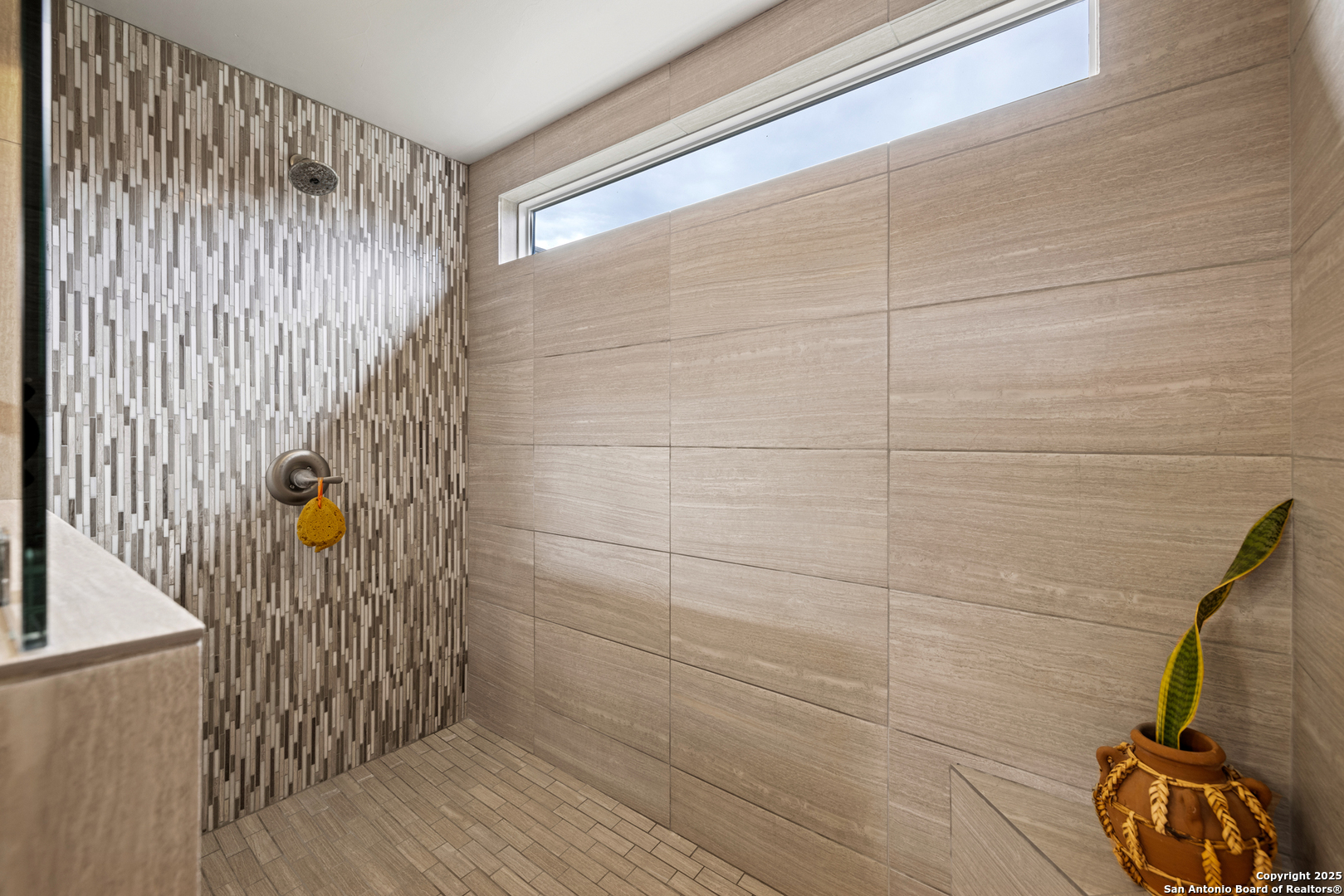 103 N. Cherry Fredericksburg TX 78624