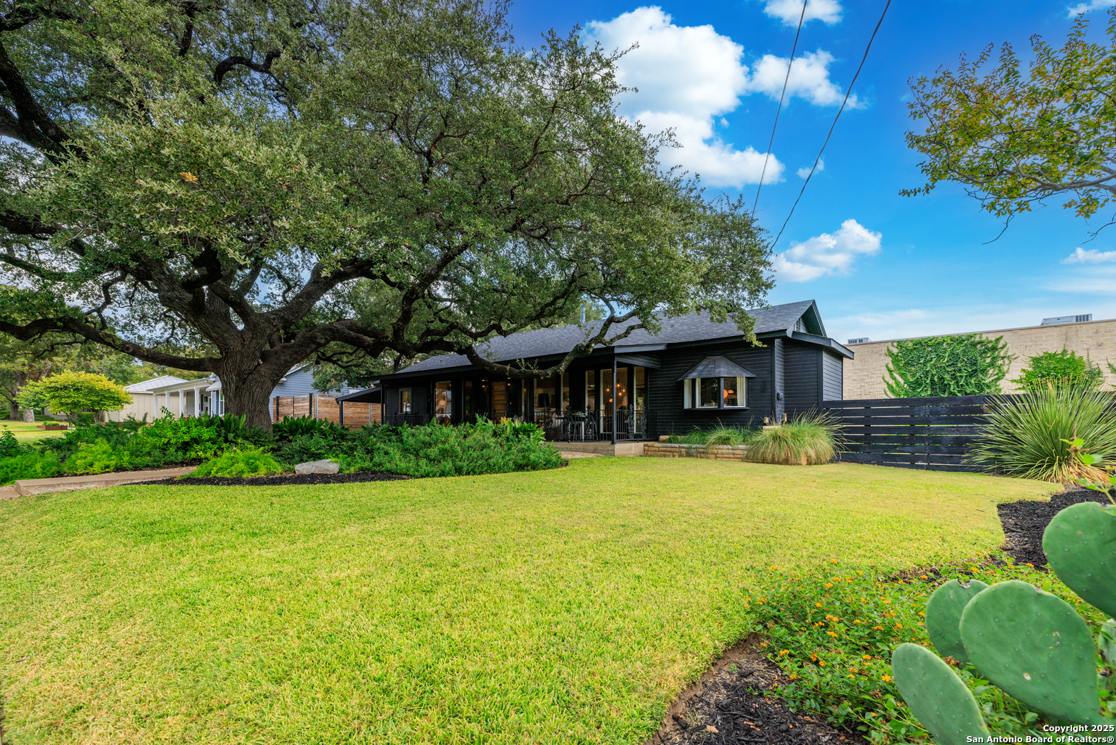 103 N. Cherry Fredericksburg TX 78624